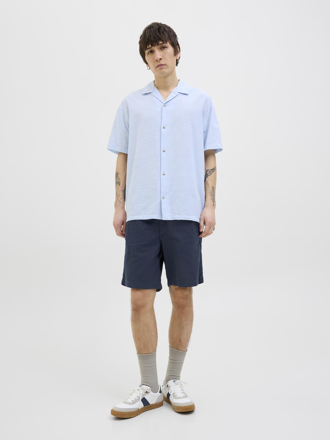 model_shot-front_full